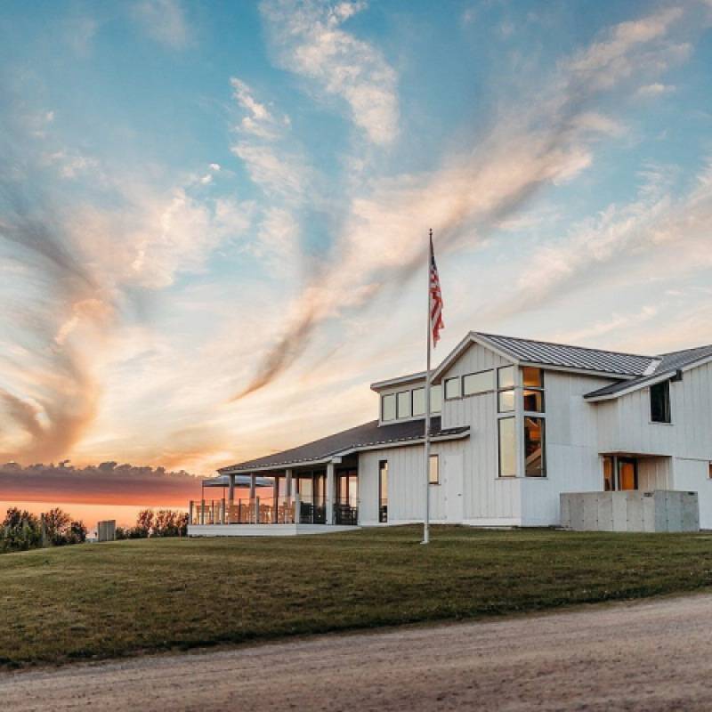 Rove Winery at the Gallagher Estate